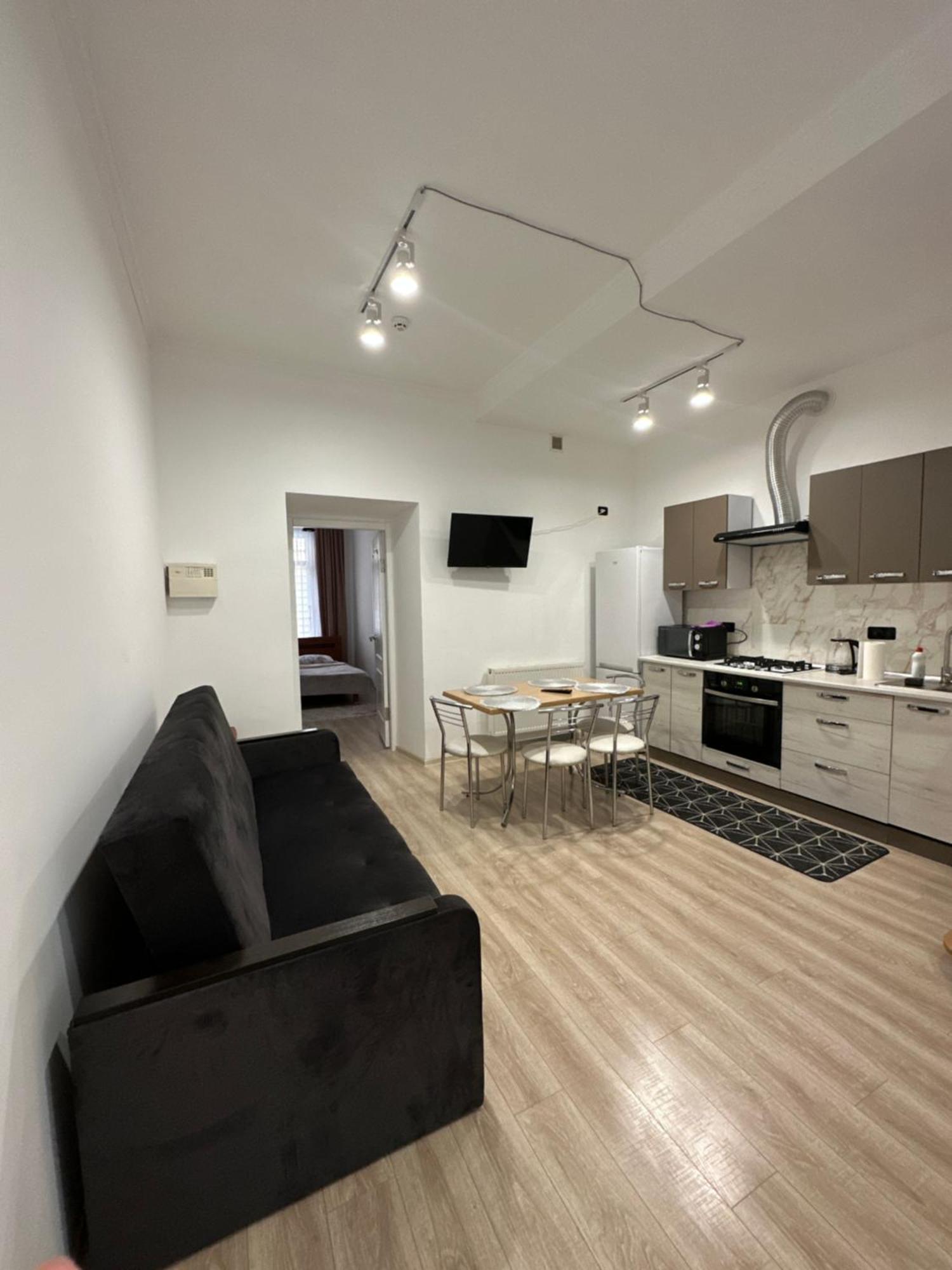 Levvv Apartment Lviv Eksteriør billede
